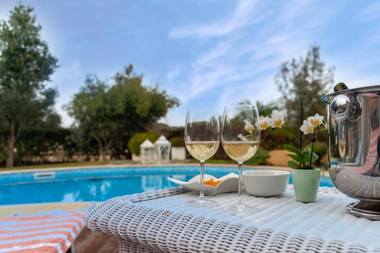Villa Bougainvillea Con Piscina E Giardino Privato A Pochi Passi Dal Mare Castiadas Exterior foto