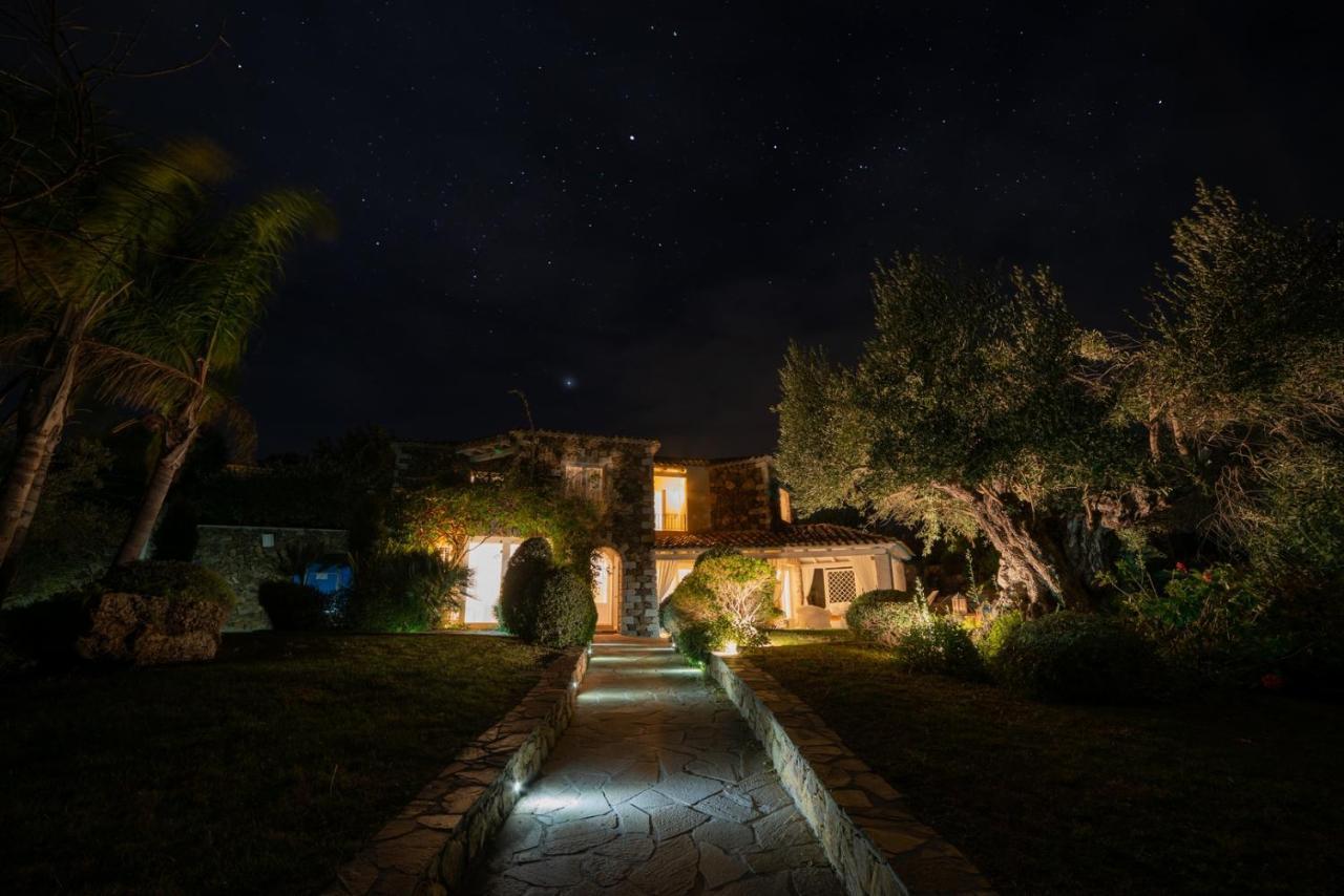 Villa Bougainvillea Con Piscina E Giardino Privato A Pochi Passi Dal Mare Castiadas Exterior foto