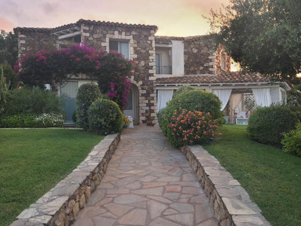 Villa Bougainvillea Con Piscina E Giardino Privato A Pochi Passi Dal Mare Castiadas Exterior foto